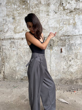 Charger l'image dans la galerie, PANTALON À PINCES GRIS - « SACHA »