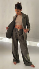 Charger l'image dans la galerie, BLAZER OVERSIZED - "DEEP MATCHA"