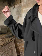 Charger l'image dans la galerie, VESTE MINI TRENCH NOIRE - "LE JOE"