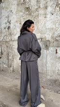 Charger l'image dans la galerie, VESTE MINI TRENCH GRISE - "LE JOE"