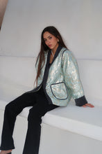 Charger l'image dans la galerie, VESTE EN BROCARD - "DAWN BLUE"