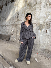 Charger l'image dans la galerie, VESTE MINI TRENCH GRISE - "LE JOE"