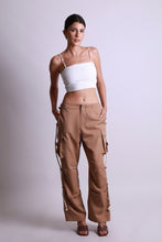 Charger l'image dans la galerie, MAISON BEIGE PANTALON CARGO "BEIGE"