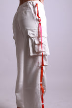 Charger l'image dans la galerie, MAISON BEIGE PANTALON CARGO "BLANC"