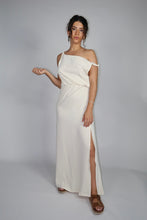Charger l'image dans la galerie, ROBE EN CREPE DE SOIE BLANCHE- "ATHENA"