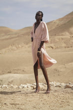 Charger l'image dans la galerie, MAISON BEIGE SILK DRESS "SYBEL" - MAISON BEIGE MAISON BEIGE MAISON BEIGE Mode éthique et éco responsable, mode responsable, blazer oversize, robe en soi, robe dos nu, jupe en soi, chemise en soi, manteau en laine, marque française, made in france, fabriqué en france, marque éco responsable, marque éthique, robe dos nu, robe longue, robe maxi, robe en soie