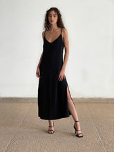 Charger l'image dans la galerie, MAISON BEIGE Mode éthique et éco responsable, mode responsable, blazer oversize, robe en soi, robe dos nu, jupe en soi, chemise en soi, manteau en laine, marque française, made in france, fabriqué en france, marque éco responsable, marque éthique, robe en soie, robe dos nu, robe sexy