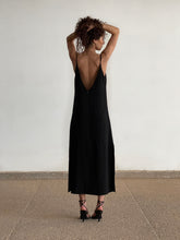 Charger l'image dans la galerie, MAISON BEIGE Mode éthique et éco responsable, mode responsable, blazer oversize, robe en soi, robe dos nu, jupe en soi, chemise en soi, manteau en laine, marque française, made in france, fabriqué en france, marque éco responsable, marque éthique, robe en soie, robe dos nu, robe sexy