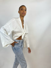 Charger l'image dans la galerie, GILET EN LIN BLANC - "ELYA"