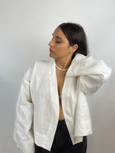 Charger l'image dans la galerie, GILET EN LIN BLANC - "ELYA"