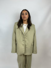 Charger l'image dans la galerie, MAISON BEIGE Mode éthique et éco responsable, mode responsable, blazer oversize, robe en soi, robe dos nu, jupe en soi, chemise en soi, manteau en laine, marque française, made in france, fabriqué en france, marque éco responsable, marque éthique, blazer 100% laine