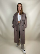 Charger l'image dans la galerie, MAISON BEIGE Mode éthique et éco responsable, mode responsable, blazer oversize, robe en soi, robe dos nu, jupe en soi, chemise en soi, manteau en laine, marque française, made in france, fabriqué en france, marque éco responsable, marque éthique, manteau 100% laine