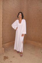 Charger l'image dans la galerie, ROBE EN LIN MANCHES LONGUES- ULYSSE BLANCHE
