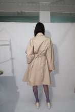Charger l'image dans la galerie, VESTE - TRENCH BEIGE - "LUTECIA"
