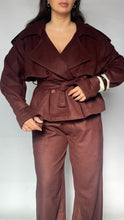 Charger l'image dans la galerie, ENSEMBLE EN LAINE MINI TRENCH ET PANTALON - MARRON CHOCOLAT
