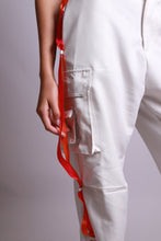 Charger l&#39;image dans la galerie, MAISON BEIGE PANTALON CARGO &quot;BLANC&quot;
