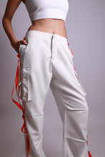 Charger l&#39;image dans la galerie, MAISON BEIGE PANTALON CARGO &quot;BLANC&quot;
